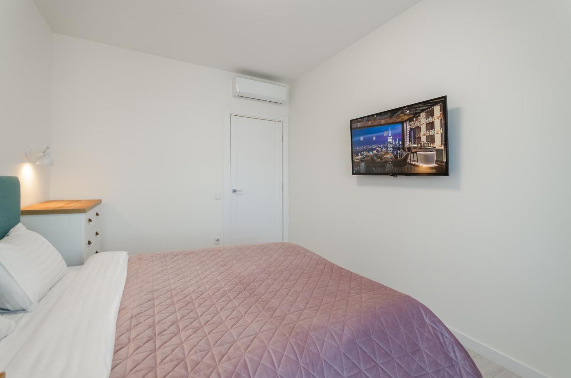 Petrovdom Apartments 7-13 In Rc Manhattan City,Beresteiskyi 11 키예프 외부 사진