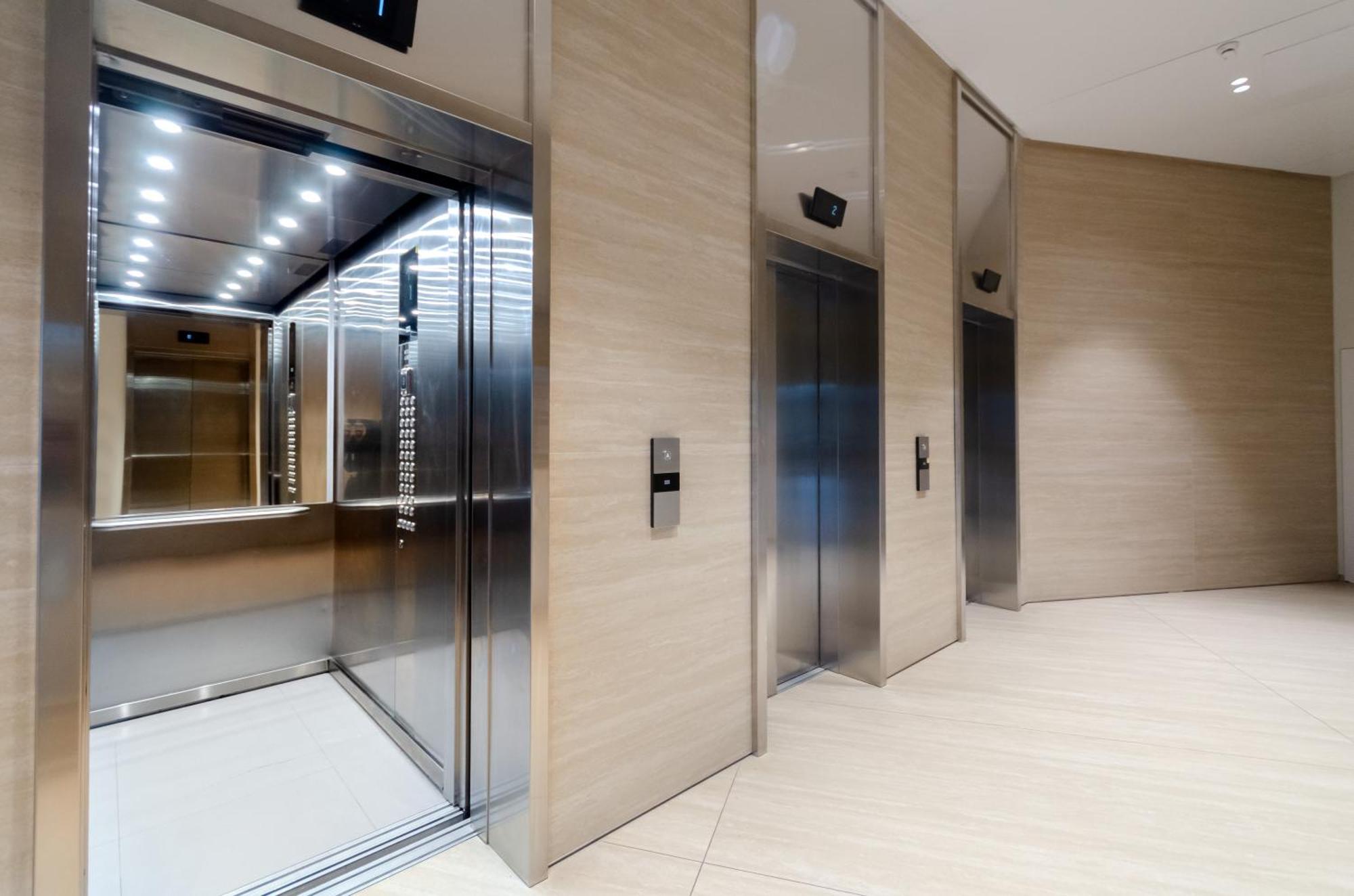 Petrovdom Apartments 7-13 In Rc Manhattan City,Beresteiskyi 11 키예프 외부 사진